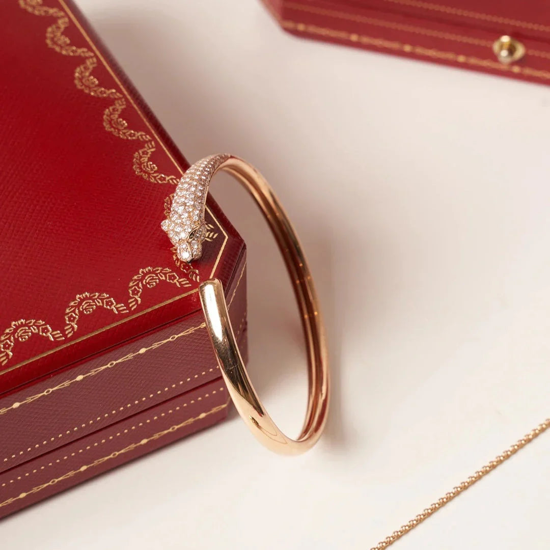 [AuraEcho]PANTHERE HALF DIAMOND OPEN BRACELET