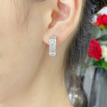 [AuraEcho]LOVE 5.5MM DIAMOND PAVED EARRINGS