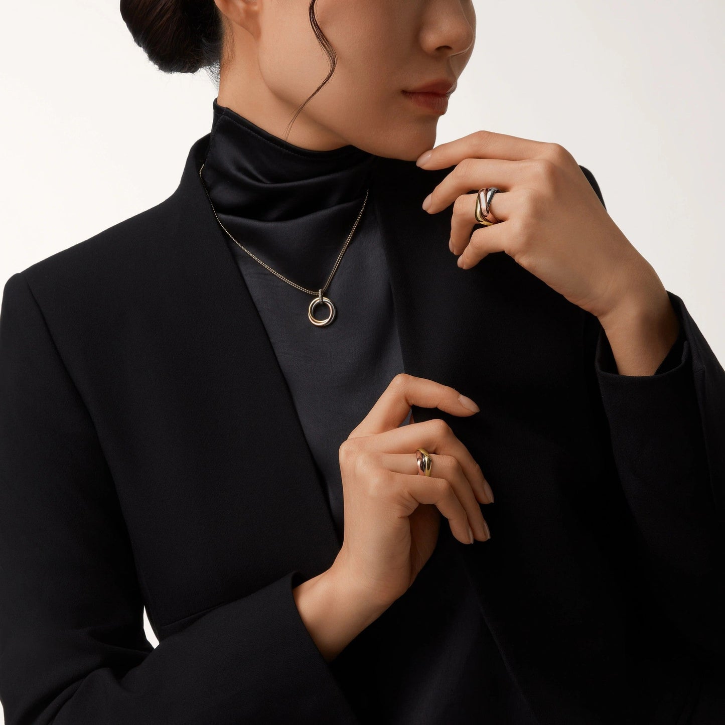 [AuraEcho]TRINITY MEDIUM  DIAMONDS NECKLACE