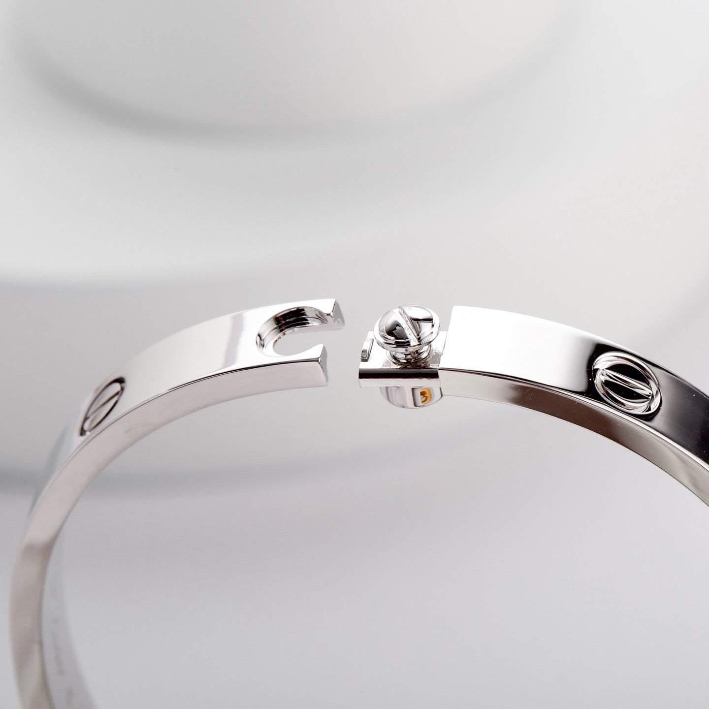 [AuraEcho]LOVE BRACELET 6.1MM NO DIAMONDS