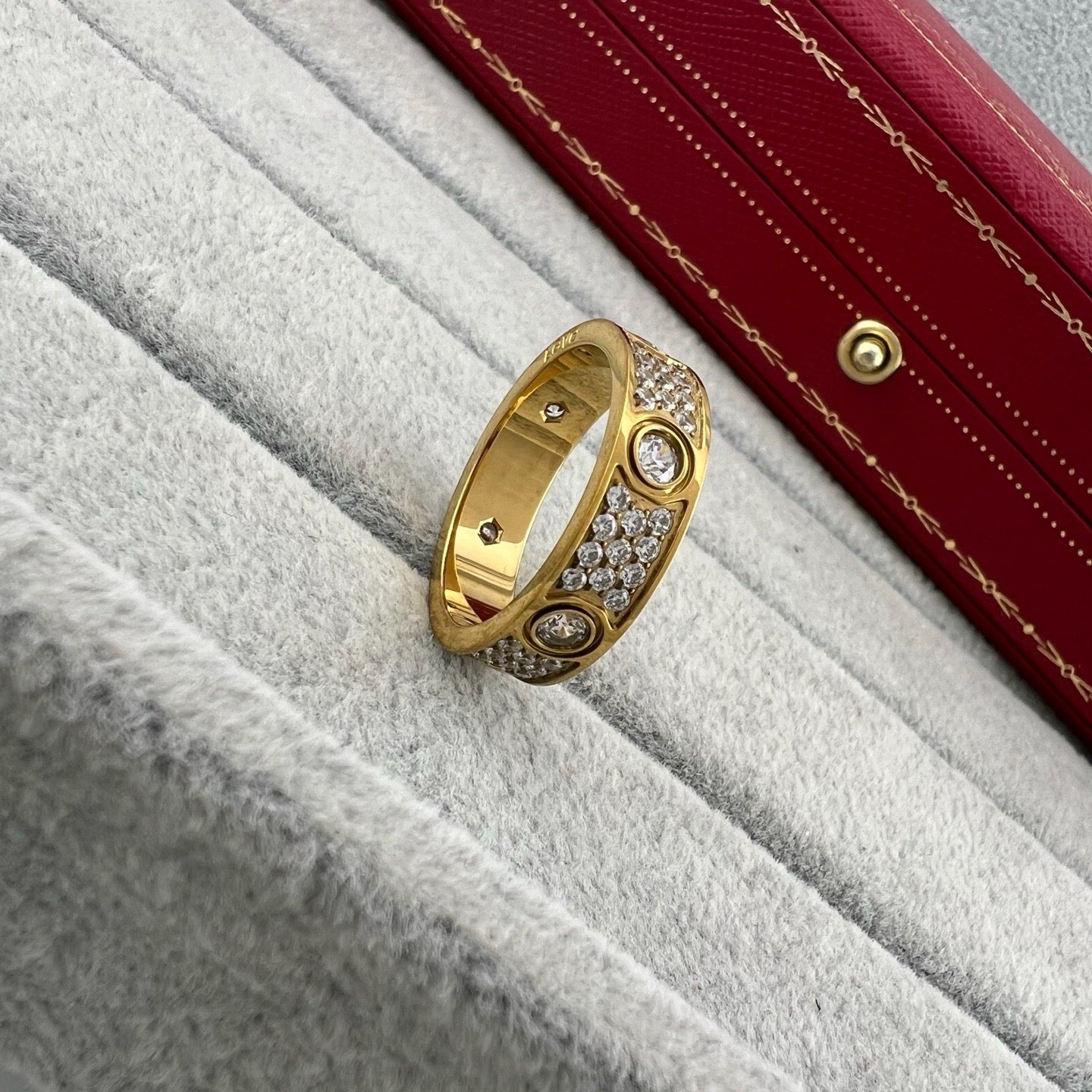 [AuraEcho]LOVE 5.5MM FULL-PAVE 6-DIAMOND RING