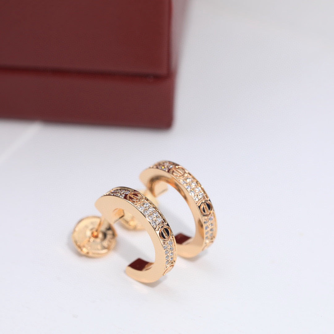 [AuraEcho]LOVE 5.5MM DIAMOND PAVED EARRINGS