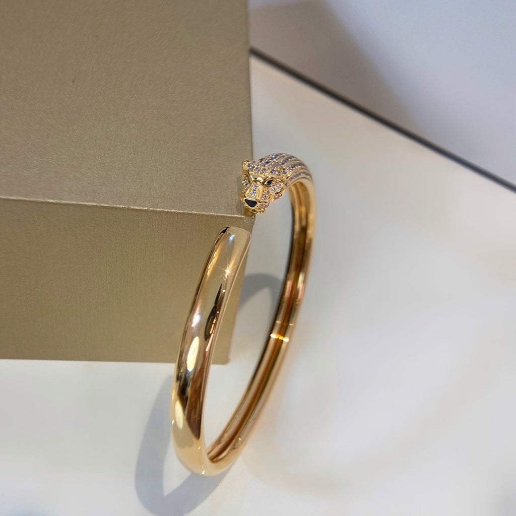 [AuraEcho]PANTHERE HALF DIAMOND OPEN BRACELET
