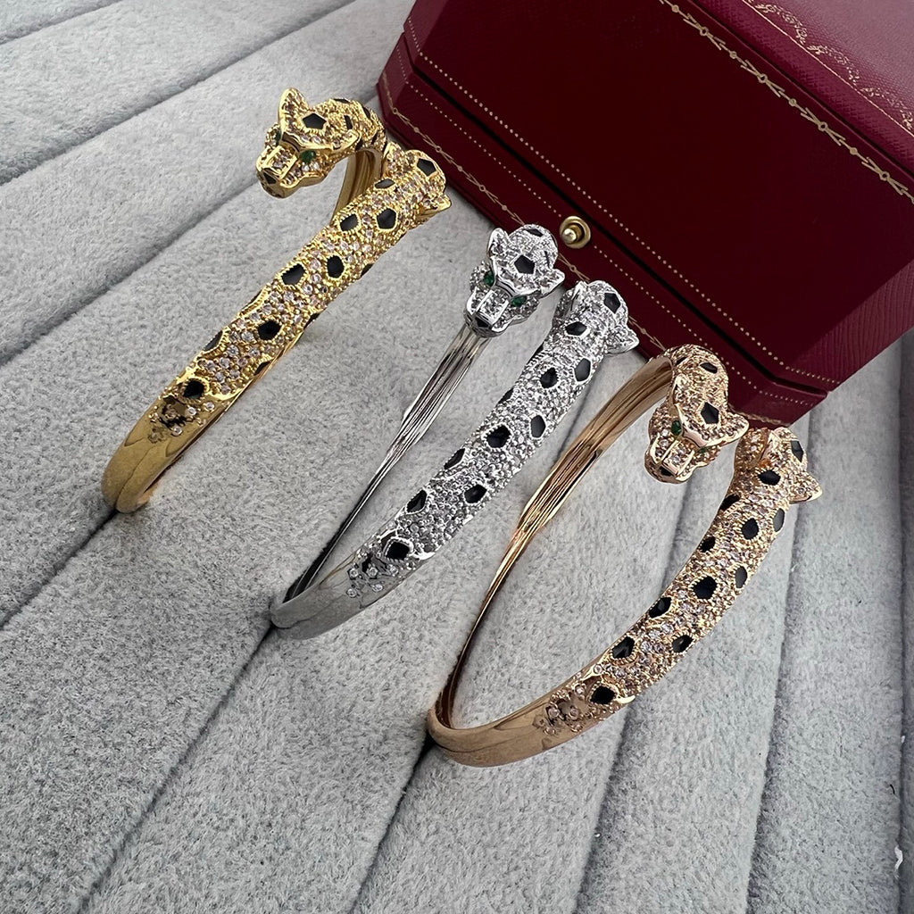 [AuraEcho]PANTHERE DOUBLE HEADED HALF DIAMOND OPEN BRACELET